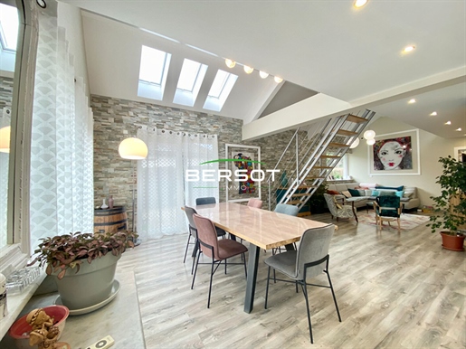 Beautiful Type 3 Apartment on the Garden Level with Covered Parking Space