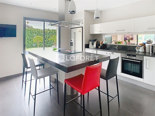 Maison Vallerois Lorioz 7 pièce(s) 210 m2