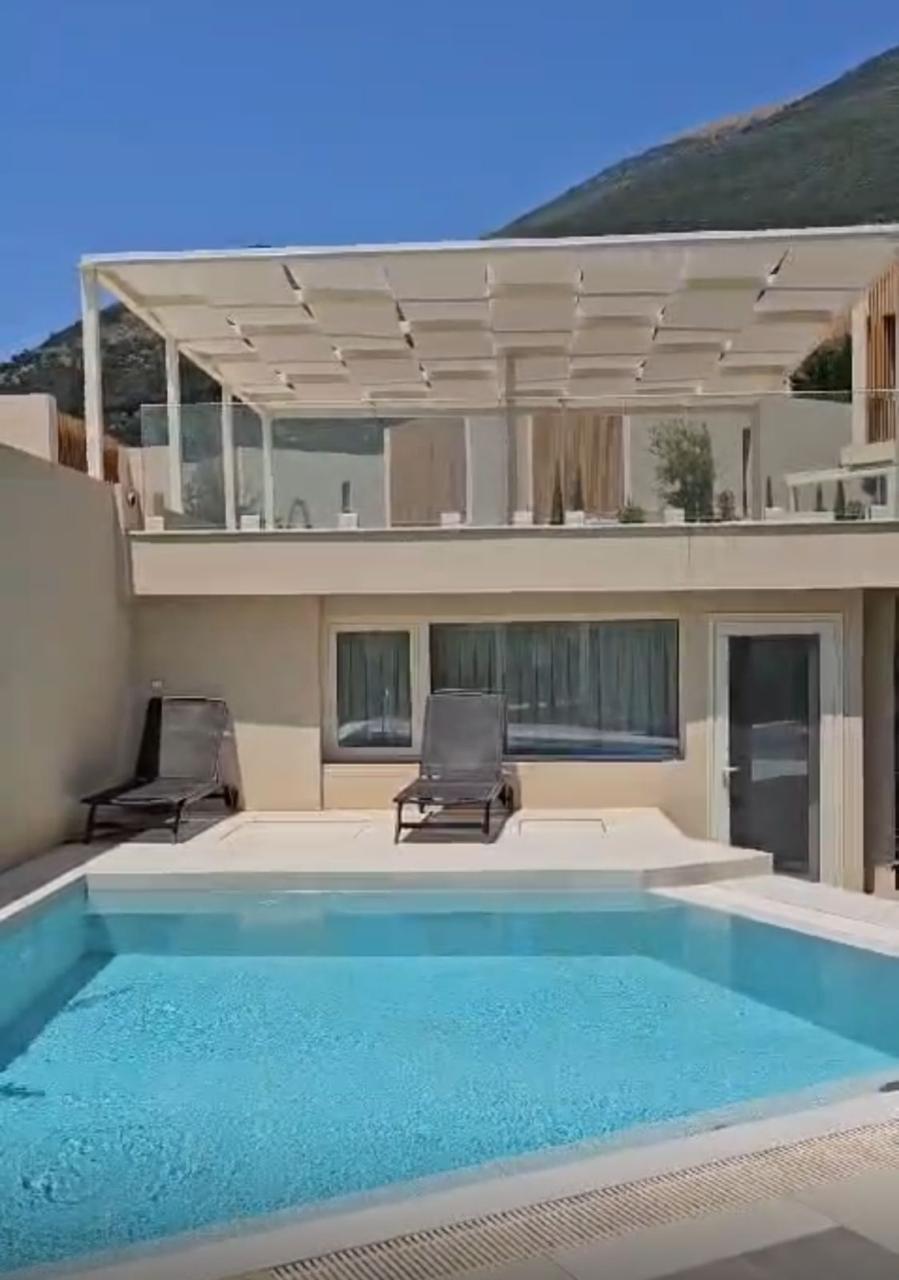 Villa for sale in Green Coast Resort 