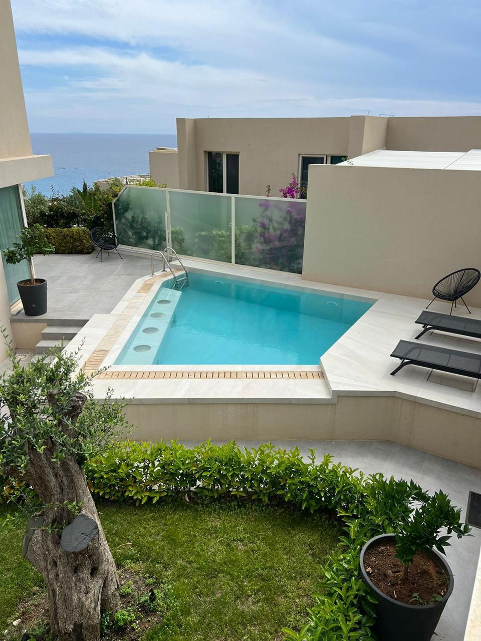 Villa for sale in Green Coast Resort 