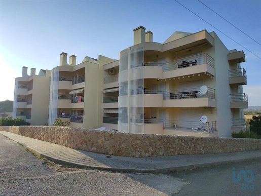 Apartment with 2 Rooms in Faro with 131,00 m²