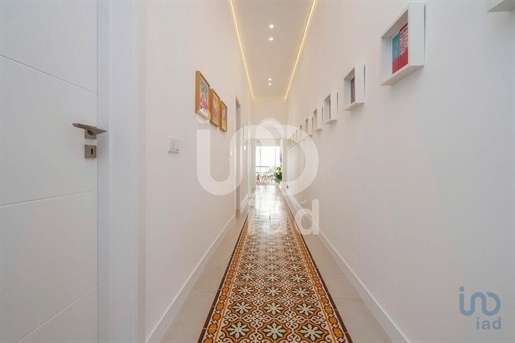Town House with 3 Rooms in Faro with 134,00 m²
