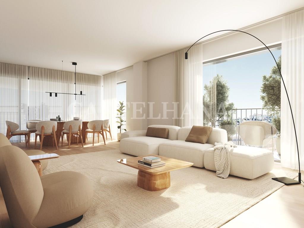 2 bedroom apartment with balcony and parking in Campo Grande