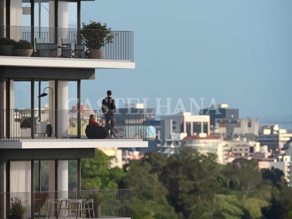 2 bedroom apartment with balcony and parking in Campo Grande