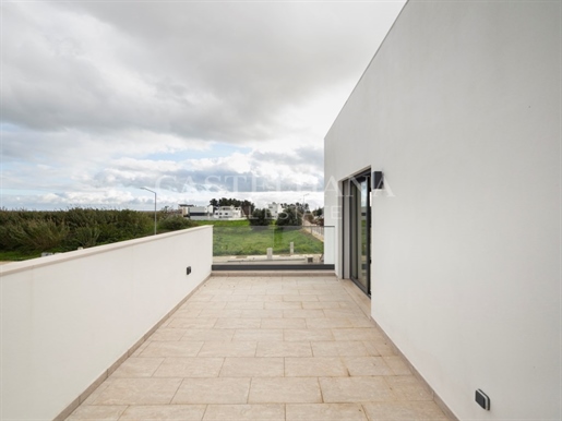 3 bedroom villa, with swimming pool and basement, under construction, Tavira - Algarve