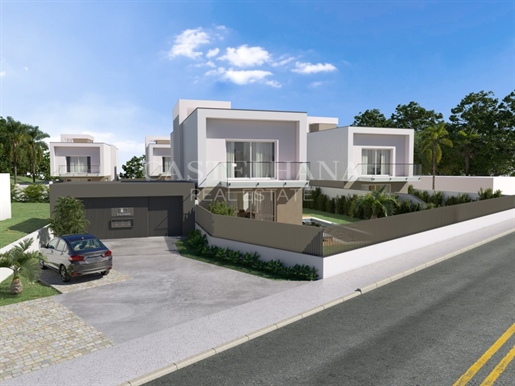 3 bedroom villa with garden and swimming pool in new development in the village of Juso