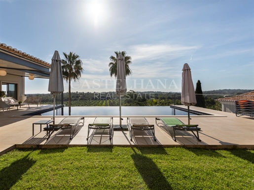 Moradia T5, com piscina e laranjal, Santo Estevão, Tavira, Algarve