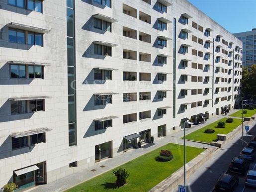 Apartamento 3+1 Dormitorios - Foz Douro - Aviz - Edifício Siza Vieira