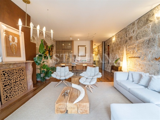 Exclusive 4 bedroom villa with river and pool views, in the heart of Porto