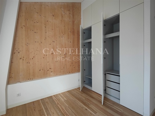 Apartamento T2 em novo empreendimento situado em Campolide