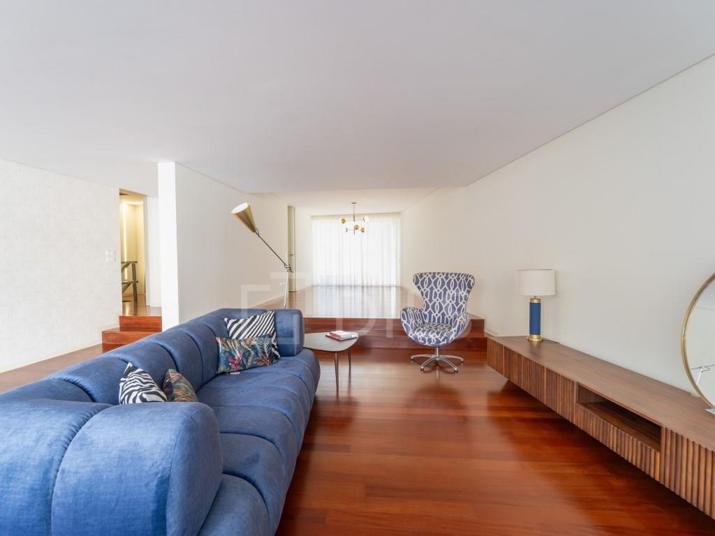 Huis 4 Slaapkamers Triplex Te Koop Porto