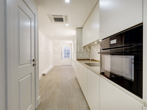 T2 duplex apartment, refurbished in Lapa