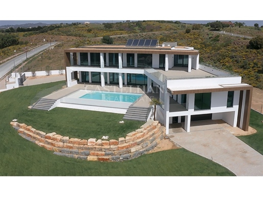 5 bedroom villa with sea view at Monte Rei Golf Resort, Algarve