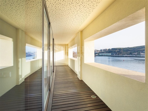 Appartement de 3 chambres avec balcon avec vue sur le fleuve Douro