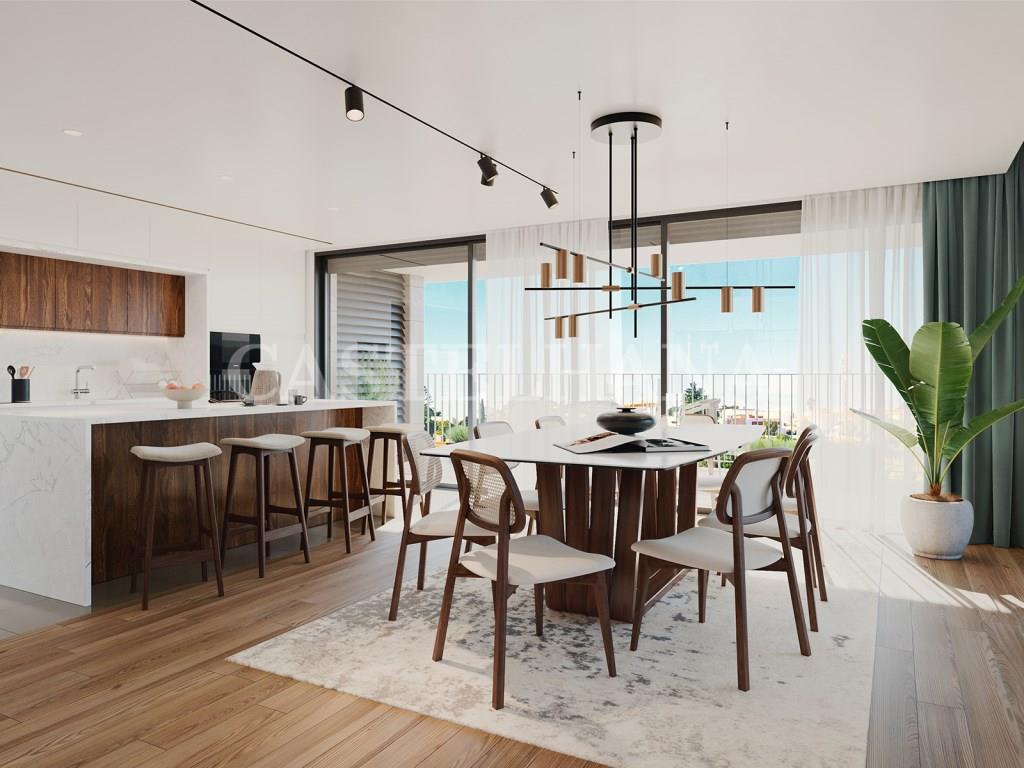 3 bedroom flat with balcony in new development in Caxias
