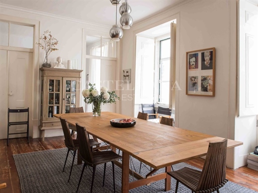 3 bedroom apartment located in downtown Lisbon