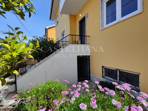 Apartamento de 3 dormitorios con patio y garaje en Quinta Nova de São Roque