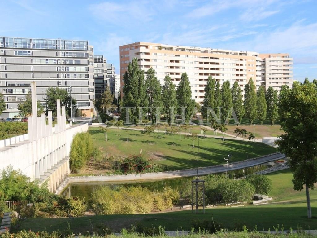 Plot of land for construction with 3360 sq m above ground