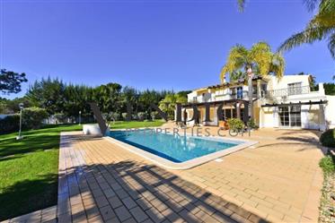 Amazing 4 Bed Villa For Sale
