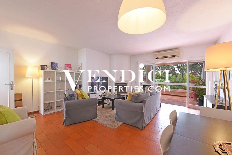 Cumpărare: Apartament (8135)