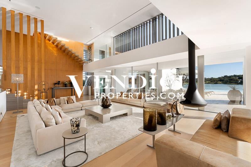 Stunning 7 Bed Villa