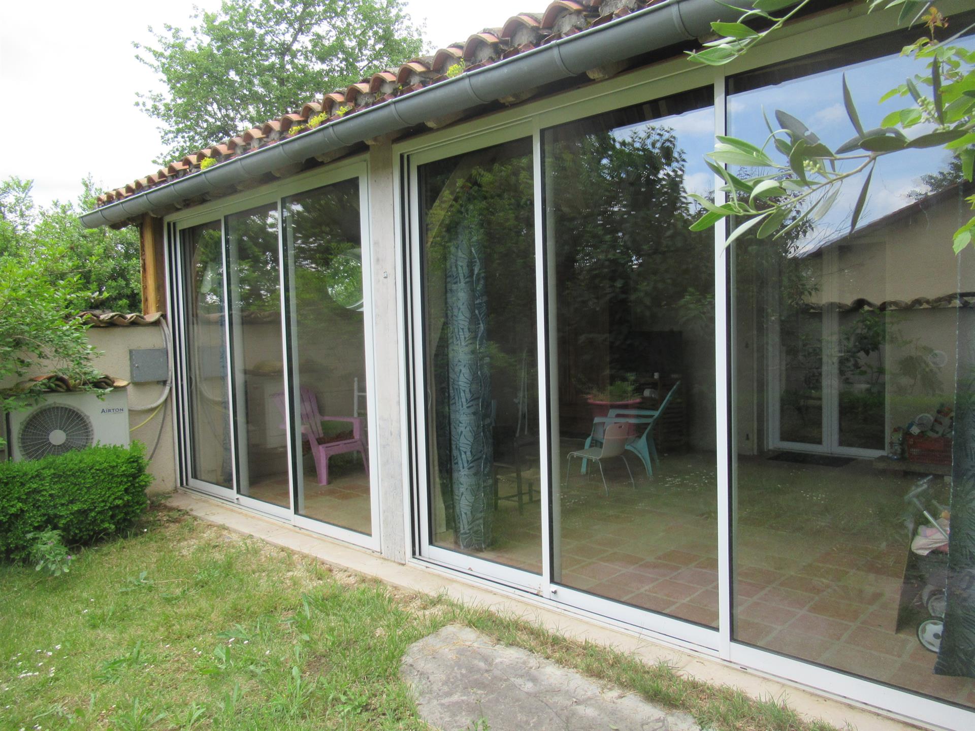Purchase: House (82300)