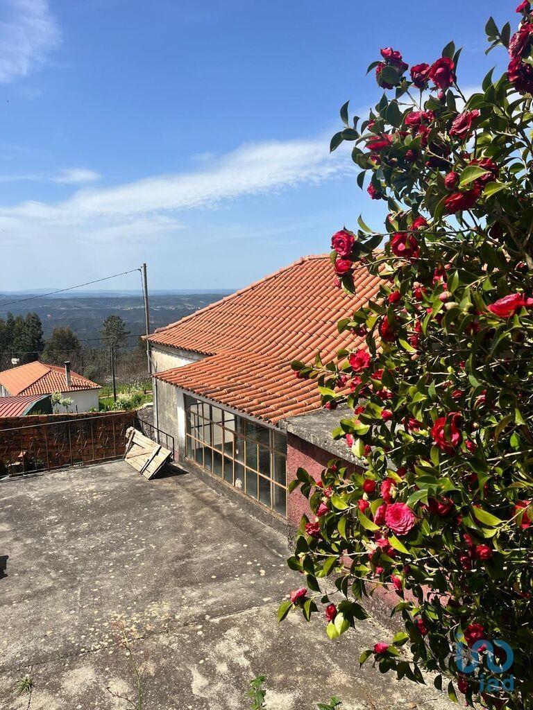 Home / Villa met 2 Kamers in Vila Nova met 118,00 m²