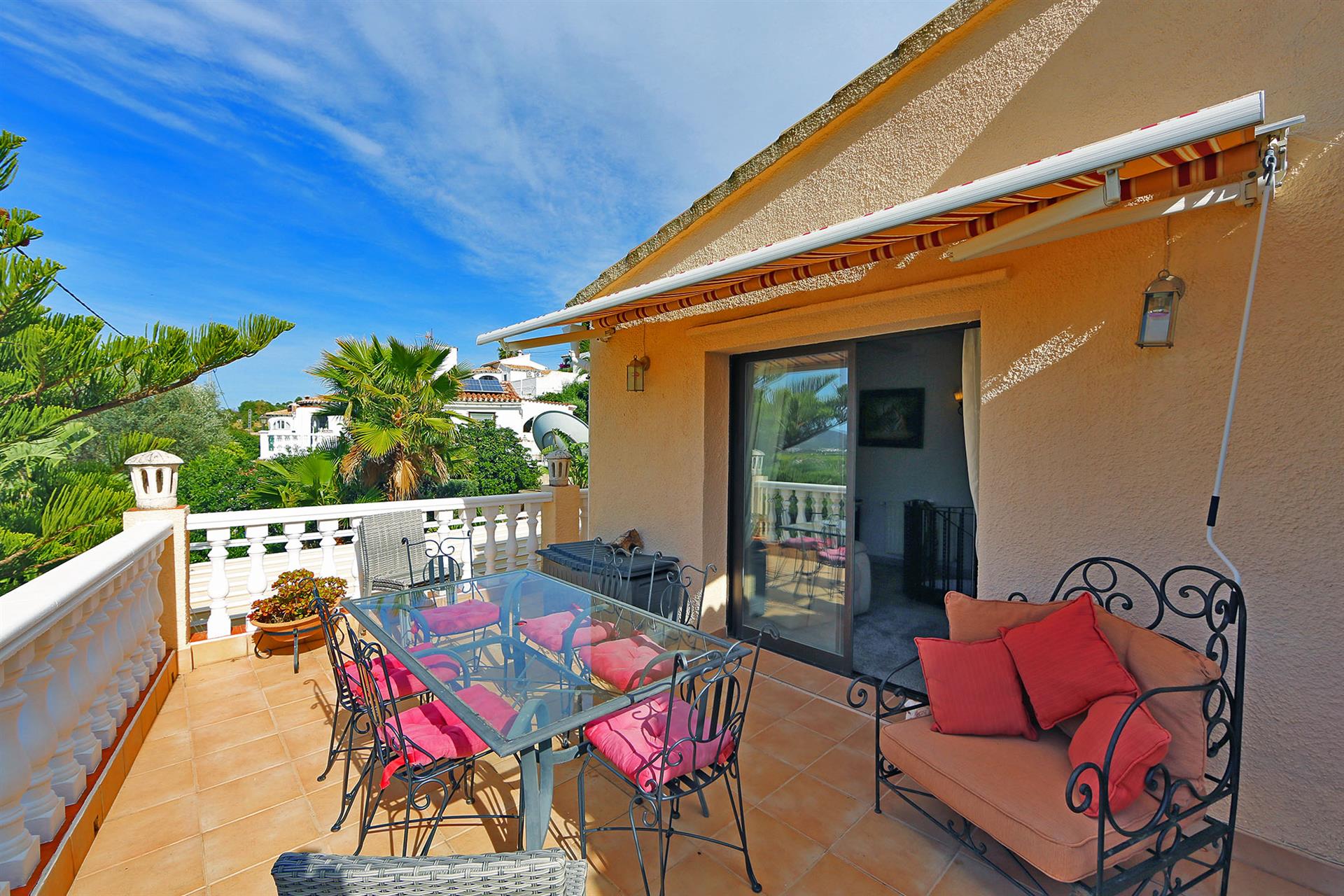 Charming 4 bedroom villa with private pool in Orba