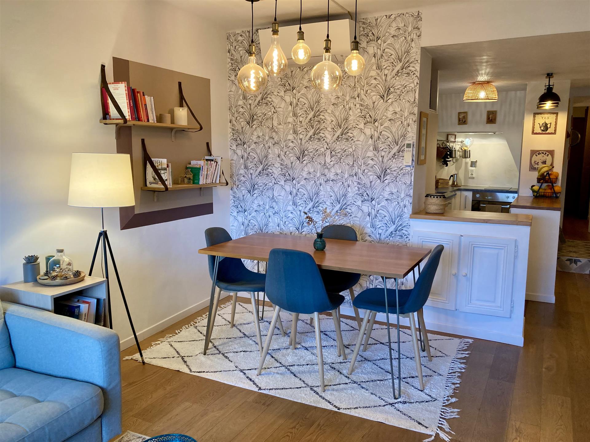 Stunning Aixois Triplex apartment with character, Panoramic view, quiet location, historic city cent