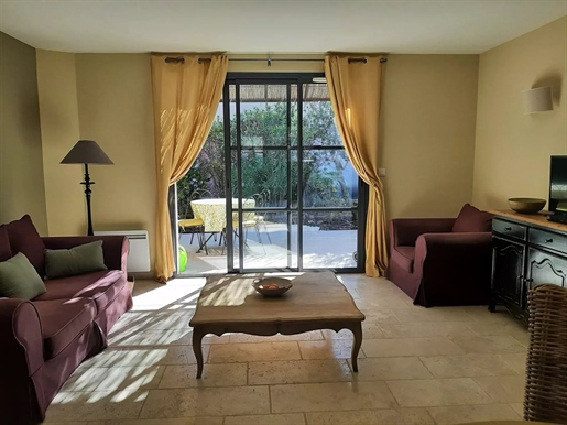 Immaculate, fully furnished stone house in Corbieres resort village