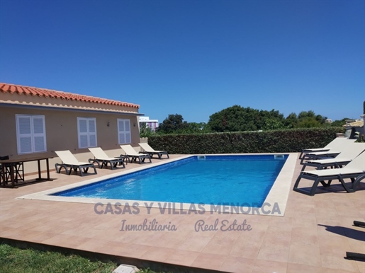House with swimming pool and tourist licence in Mahón.
