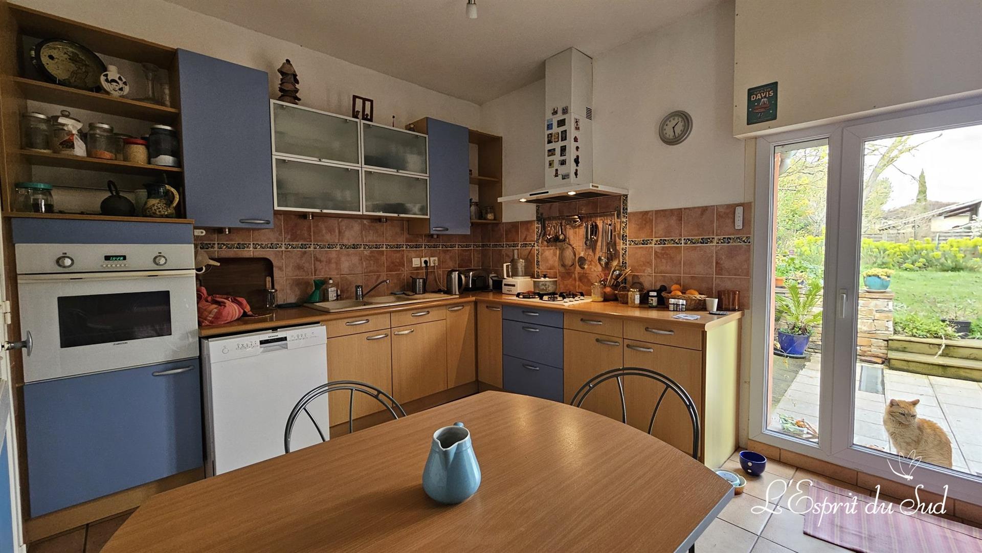 Purchase: House (81370)