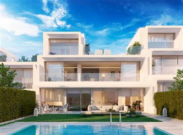 New development House in Sotogrande from 3 to 6 bedrooms and 2 to 5 bathrooms sea view