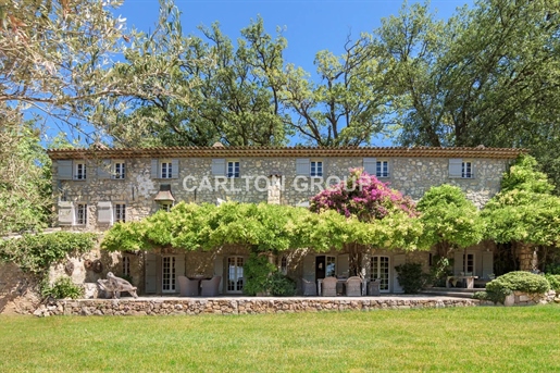 Châteauneuf-Grasse - Authentisches Steinhaus in prominenter Lage