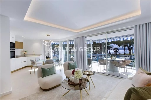Palm-Beach - Bel appartement 3 pièces rénové vue mer en face des plages