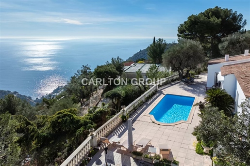 Villa Néo-Provençale avec Vue Imprenable sur la Mer, Proche de Monaco