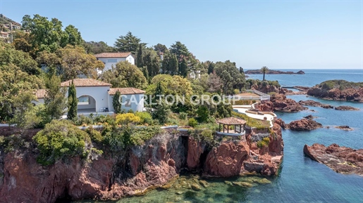 An Exceptional 5 Bedroom Property With Private Access To The Mediterranean Sea