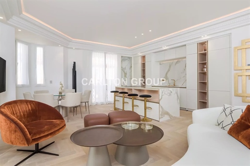 Splendid Apartment located in Cannes Croisette.