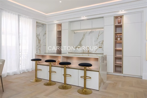 Splendid Apartment located in Cannes Croisette.