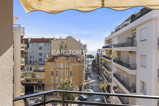 Cannes centre - Spacieux et magnifique appartement 5 pièces rénové - Aperçu mer