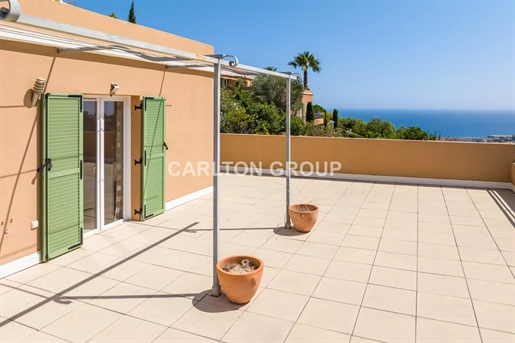 Co-Exclusivity Villa with sea view in estate in Nice