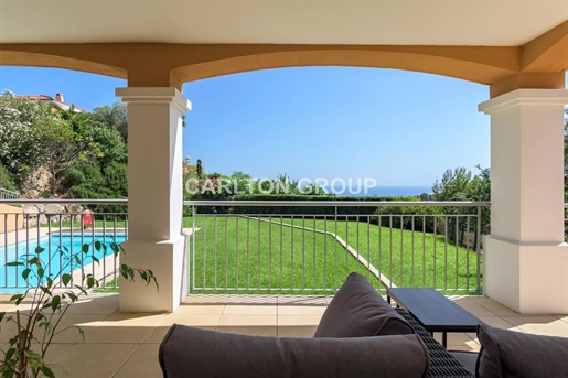 Co-Exclusivity Villa with sea view in estate in Nice