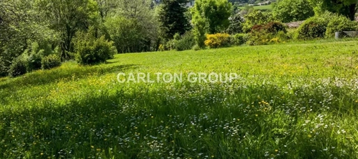 Stunning and expansive plot with panoramic hill views