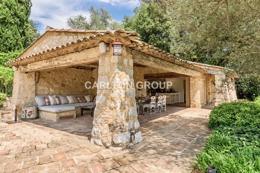 Roquefort-Les-Pins - A Stunning 18th Century 4 Bedroom Bastide at walking distance to the village