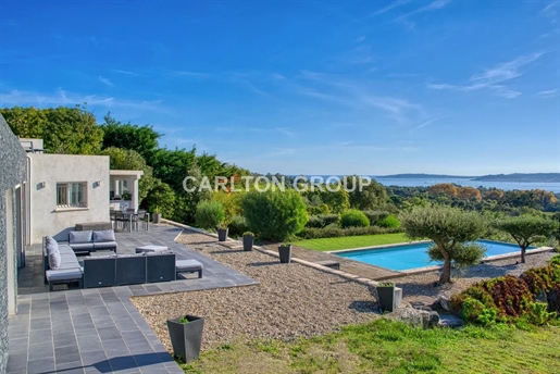 Villa mit Panoramablick auf den Golf von St-Tropez