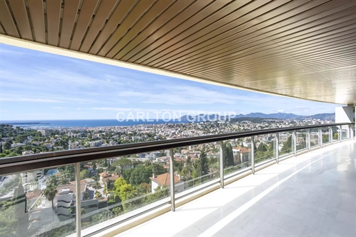 Sole Agent Mandate.Magnificent Apartement In A Prestigious Residence