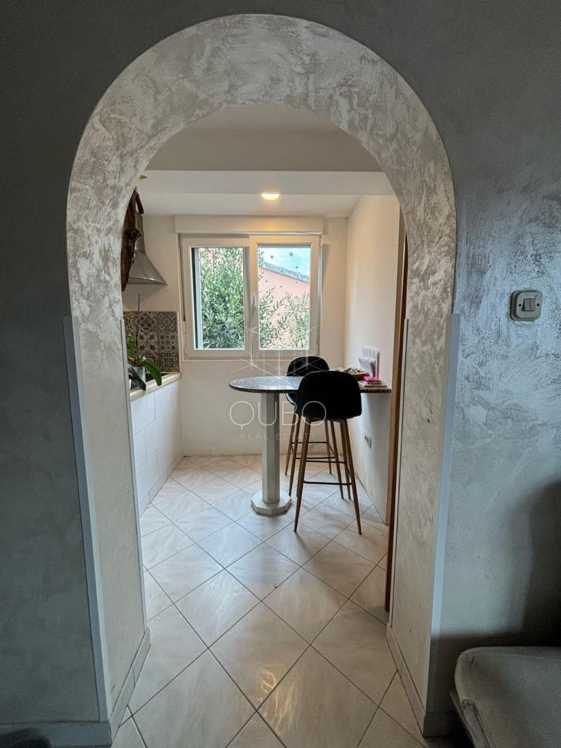 Rovinj, Borik – Two-Level Apartment with Garden and Guest Unit in a Peaceful Area, Near the Beach