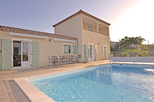 Modern built with swimming pool in Felines Minervois