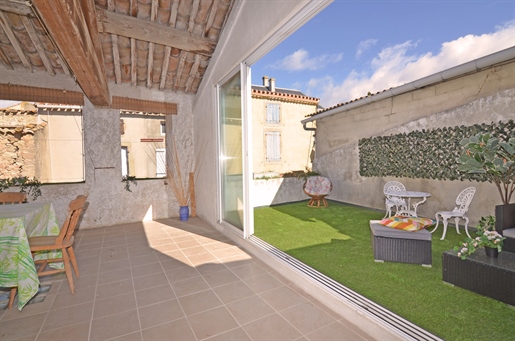 Spacious stone house with garage and private terrace in the Minervois