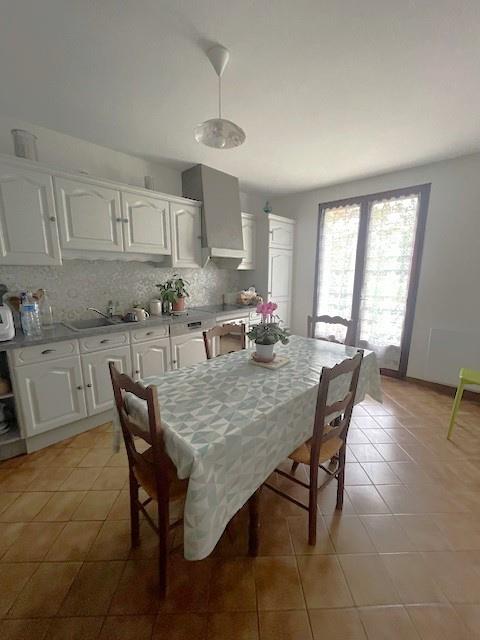 Compra: Vivenda (33210)